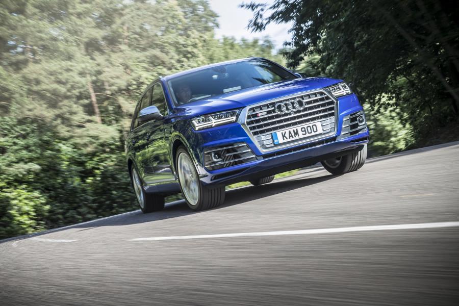  Audi SQ7 TDI (4M) 2016 года  (UK) (фото 23 из 32)